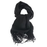 Esarfa neagra cu franjuri 70 x 180 cm