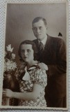 Fotografie tip Carte postala, Sot si sotie la Brad, 1933