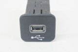Port USB/AUX-In FIAT 500X 334_ 2016 OEM: 33170222,735600659 | 13436252