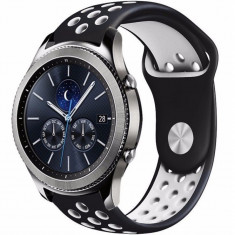 Curea ceas iUni pentru Smartwatch Samsung Gear S3, 22 mm Silicon Sport Black-White foto