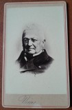 Fotografie tip CDV, barbat cu ochelari, inceput de secol XX