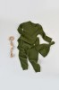 Set 3 piese: body cu maneca lunga, pantaloni lungi si caciulita din bumbac organic si modal - Verde, BabyCosy (Marime: 3-6 Luni)