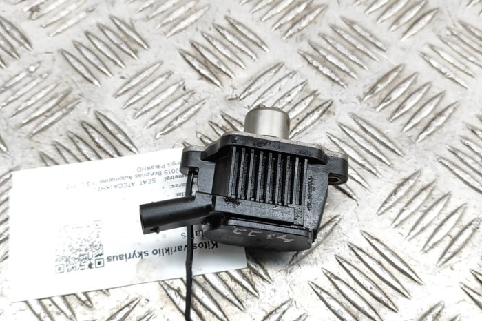 Supapa solenoid SEAT ATECA KH7 2019 OEM: 04E906048A | 28956104