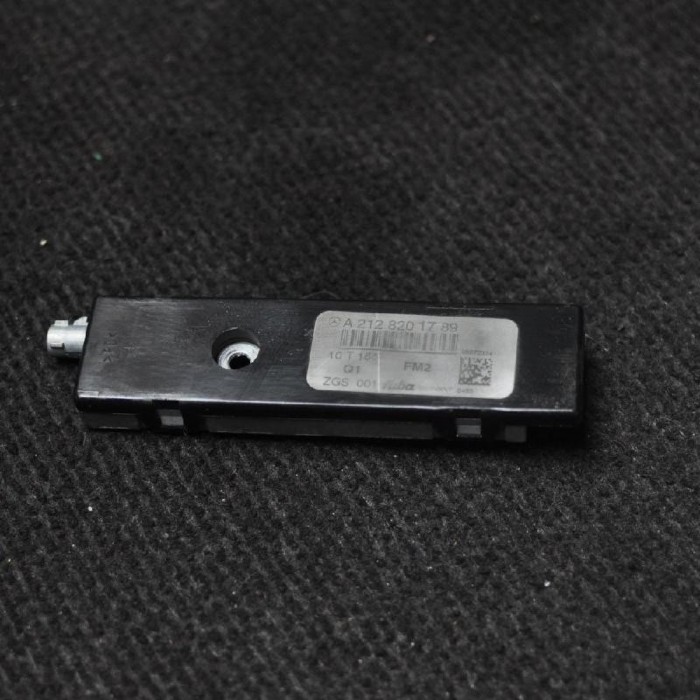 Amplificator de antena MERCEDES-BENZ E W212 2010 OEM: A2128201789 2167537