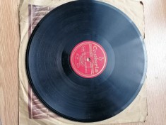 Disc Gramofon. Patefon. CAPRICE D UN SOIR. UNE FLEUR SUR L OREILLE. foto