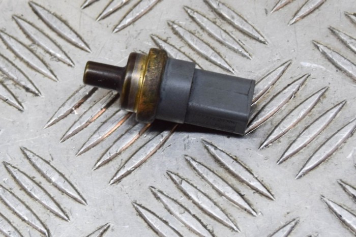 Senzor de temperatură lichid de răcire AUDI A4 8K2, B8 2014 OEM: 06A919501A 11826139