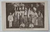 COSTUME POPULARE ROMANESTI , FOTOGRAFIE DE GRUP , FORMAT CARTE POSTALA , 1917