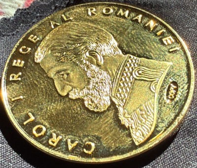 REPLICA MEDALIA INDEPENDENTEI 1877-1878, CAROL I / CUPRU-NICHEL PLACAT CU AUR / 20 g. si 38,6 mm. foto