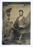 Ferotip rom&acirc;nesc Ferotipie Tintype fotografie pe tablă - Bărbat cu baston și melon - sf&acirc;rșit de secol XIX