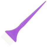 Pensulă profesională pentru vopsirea părului violet.