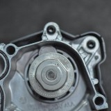 Pompa de apa AUDI A3 8V1, 8VK 2012 OEM: 04E121042C04E121600D04E109111J 1670944