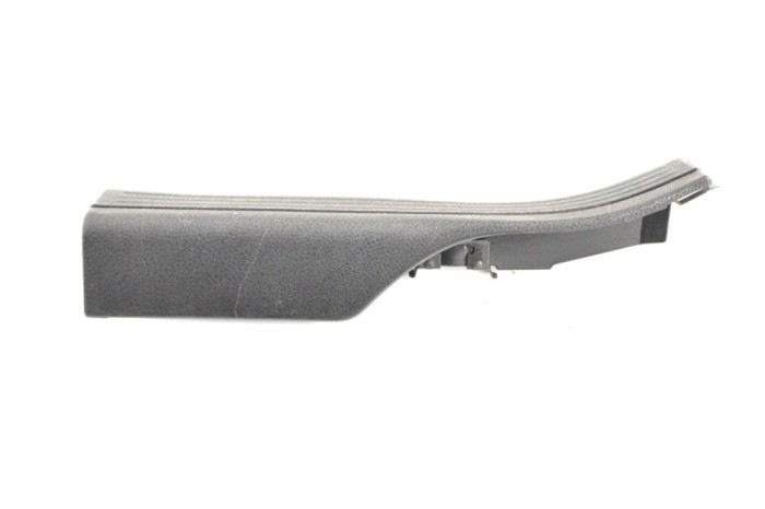 Ornament prag interior st&acirc;nga față MERCEDES-BENZ C T-Model S204 2011 OEM: A2046860236 12048012