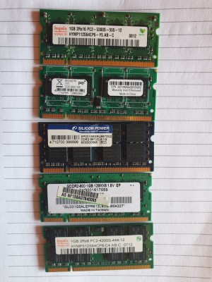 lot 5 placi ram de 1 Gb fiecare DDR 2 - pentru laptop foto