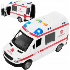 Ambulanță Ambulanță Ambulanță Ambulanță Uși deschise Lumină Sunet