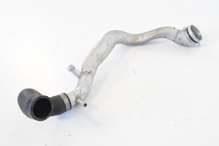 Furtun radiator răcire dreapta BMW 3 F30, F80 2014 OEM: 7649300 10024578