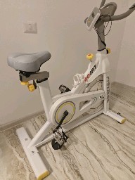 Bicicletă Spinning Magnetică Go4Fit GF200 &ndash; aproape nouă, foarte puțin folosită