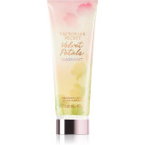Victoria&#039;s Secret Velvet Petals Radiant lapte de corp pentru femei 236 ml