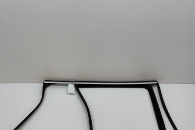 Bandou superior ușă dreapta spate MERCEDES-BENZ GL X166 2014 OEM: A1667350425 21742304 foto