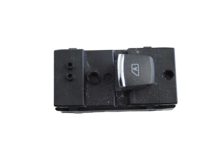 Buton geam ușă dreapta spate INFINITI Q50 2016 OEM: 25241-34A0A 23537162