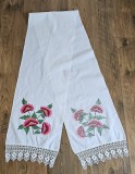 STERGAR VECHI DIN BUMBAC CU MODEL BRODERIE MANUALA TERMINATII CROSETATE