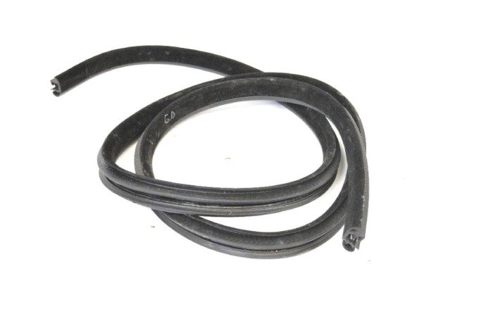 Garnitura ușă dreapta spate JAGUAR F-PACE X761 2017 OEM: HK83-253A10-A 11545118