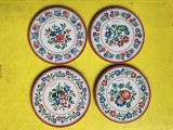 LOT DE 4 SUPORTURI DE PAHARE MOTIVE FLORALE ROMANIA