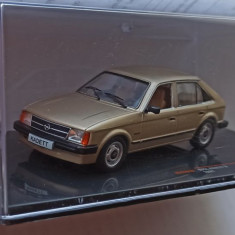 Macheta Opel Kadett D 1981 bej - IXO Premium 1/43