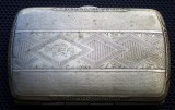 O.230 TABACHERA VECHE ART DECO CU MONOGRAMA BJ/BI