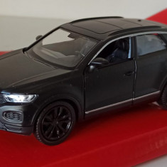 Macheta VW T-Roc 2017 negru - RMZ 1/32 Volkswagen