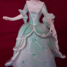 ARPO CURTEA DE ARGES - Regina balului - Porcelain