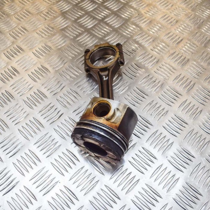 Piston AUDI A3 8P1 2006 OEM: 038198401E,03G107065 3764095