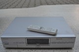 Dvd player Recorder Philips DVD R 880 cu telecomanda