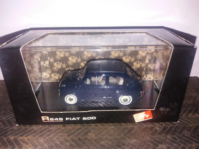 Macheta Fiat 600 - 1956 scara 1:43 BRUMM foto