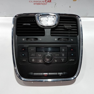 Panou control clima+grile ventilații+ceas Lancia Voyager 2008-2017 P68111337AF foto