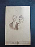 Fotografie pe carton, sot si sotie, cca 1900