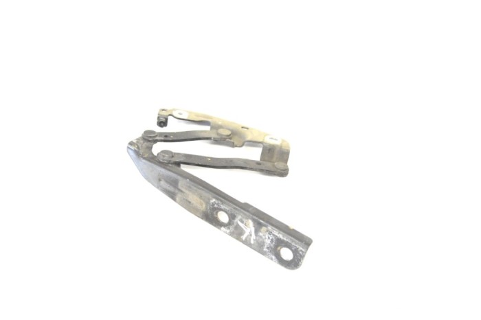 Balama capota st&acirc;nga față CHRYSLER GRAND VOYAGER V RT 2008 OEM: VL024 13345145