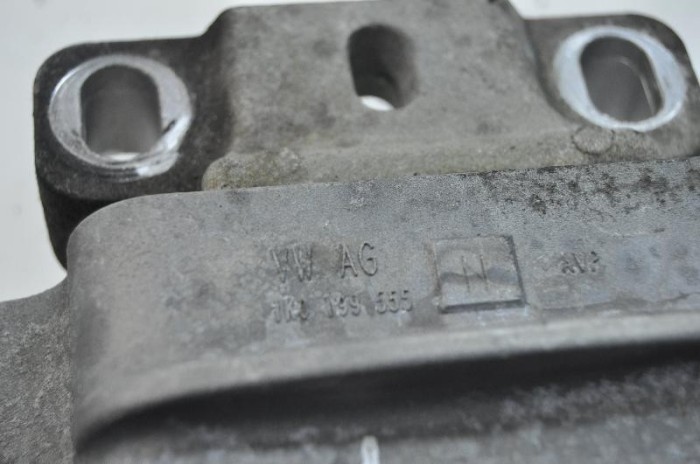 Suport motor st&acirc;nga VW TOURAN 1T1, 1T2 2009 OEM: 1K0199555N 2626258