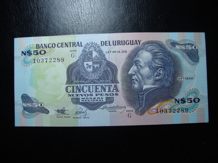 URUGUAY 50 PESOS UNC