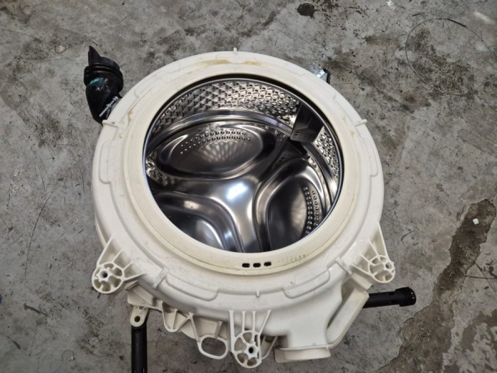 Cuva completa masina se spalat slim Arctic APL61015XLW0