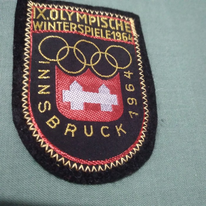 EMBLEMA SPORT INSBRUCK 1964 NOUA 5/7 CM