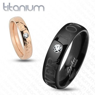 Bandă neagră din titaniu, zirconiu mic transparent strălucitor, inscripția FOREVER LOVE, 6 mm - Marime inel: 67