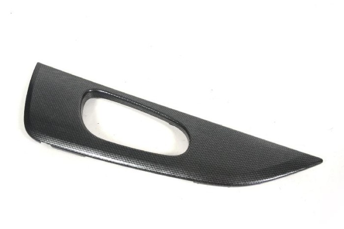 Ornament panou ușă dreapta spate NISSAN X-TRAIL T32_ 2017 OEM: 826824CL0A 10638529