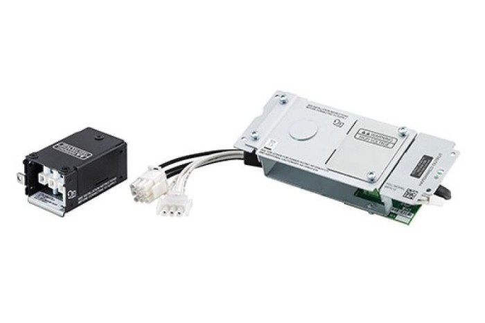 APC Smart-UPS SRT 2200VA/3000VA Input/Ou