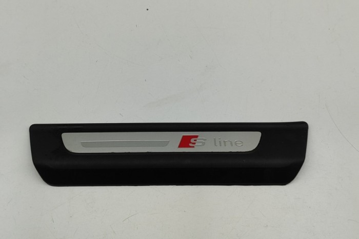 Ornament prag st&acirc;nga spate AUDI Q7 4M 2016 OEM: 4M0853375B | 31800538