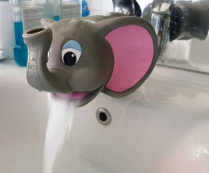 Elefantul Dumbo din plastic siliconat, dispozitiv de pus la robinet sau cada foto