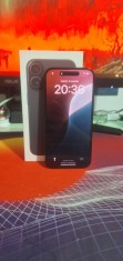 iPhone 16 negru, 128gb in (stare impecabila) foto