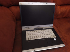 Laptop Fujitsu Siemens Amilo Pro v3505 pentru componente foto
