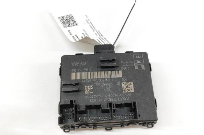 Modul de control ușă dreapta spate VW TOUAREG CR7 2023 OEM: 4M1959595K 30768490