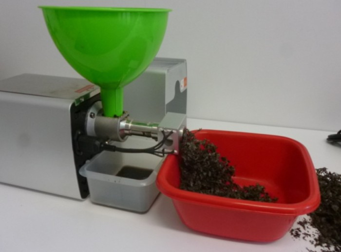 Presa ulei universala pentru teste laborator
