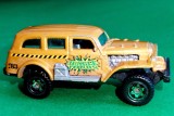 Jungle Crawler Matchbox Mattel 2013 , vintage, Made in Thailanda. Dodge Carryall Diecast, carcasă metalică crem aurie, colantata Jungle Tours 783 W